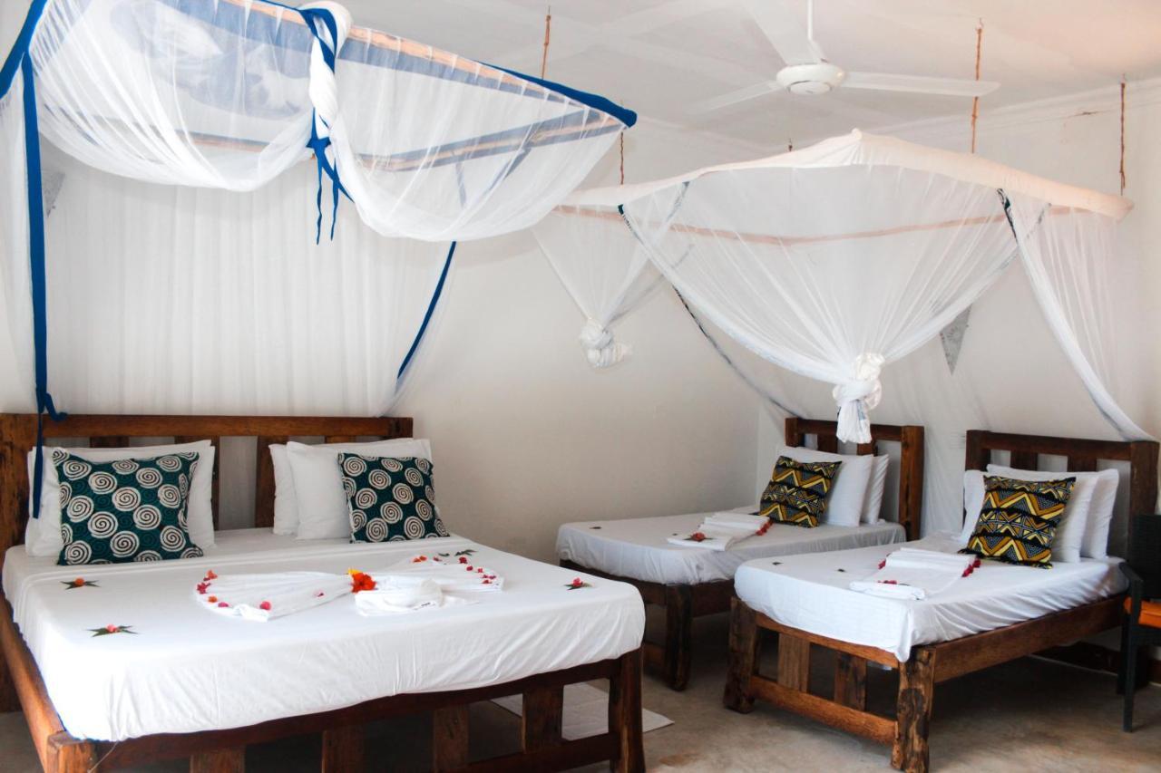 Zanzibar Kusini Beach Bungalows Hotel Kizimkazi Dış mekan fotoğraf