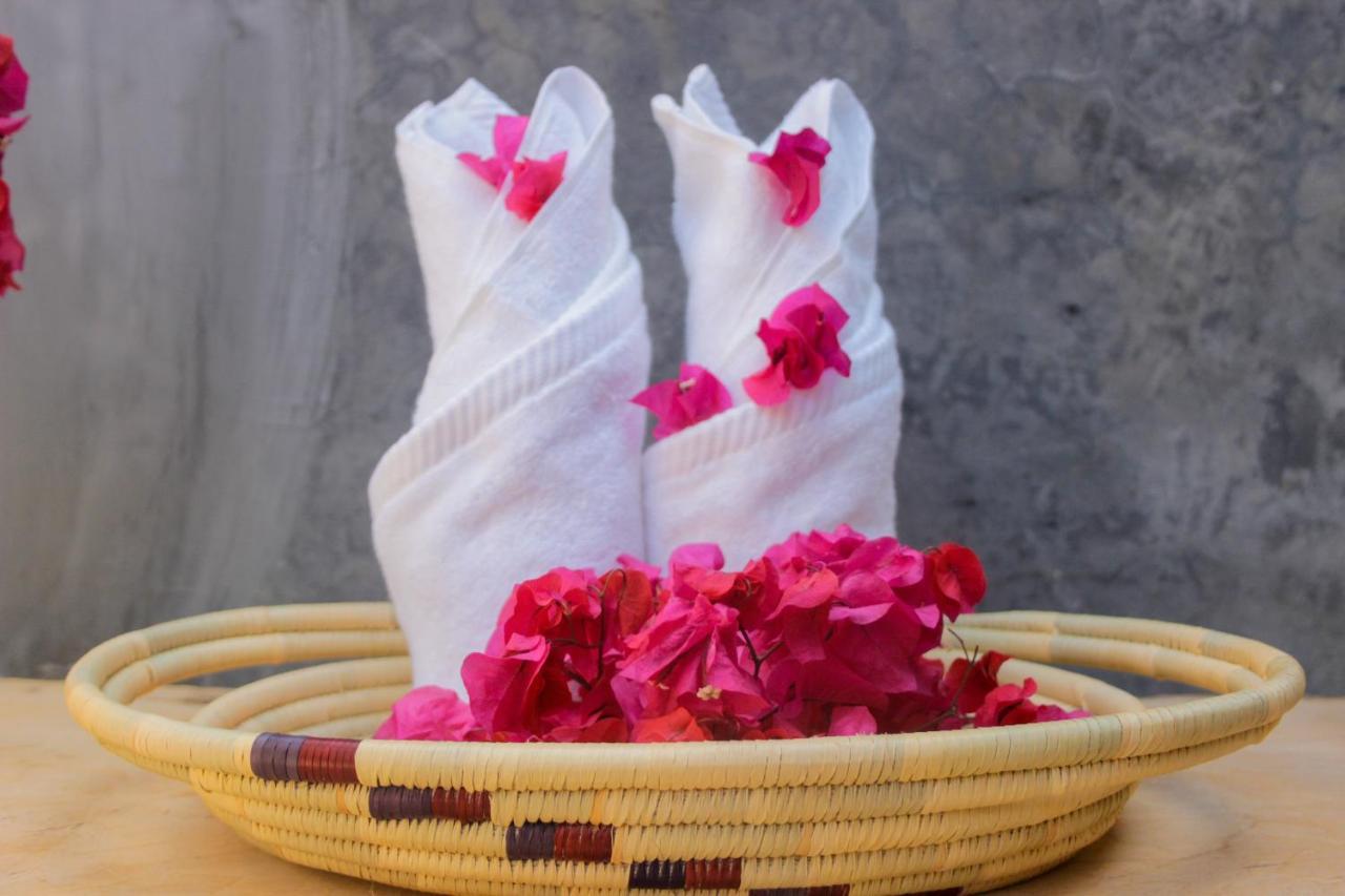 Zanzibar Kusini Beach Bungalows Hotel Kizimkazi Dış mekan fotoğraf