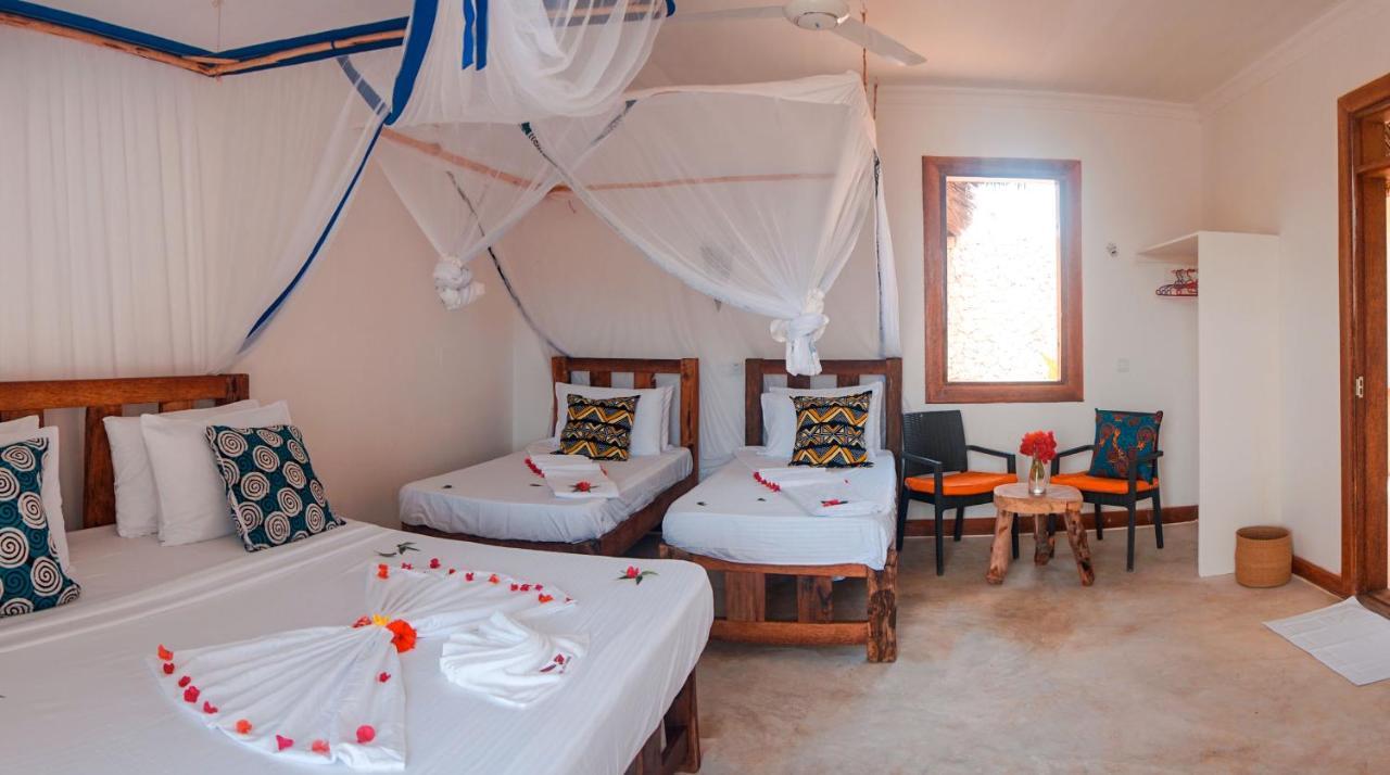 Zanzibar Kusini Beach Bungalows Hotel Kizimkazi Dış mekan fotoğraf