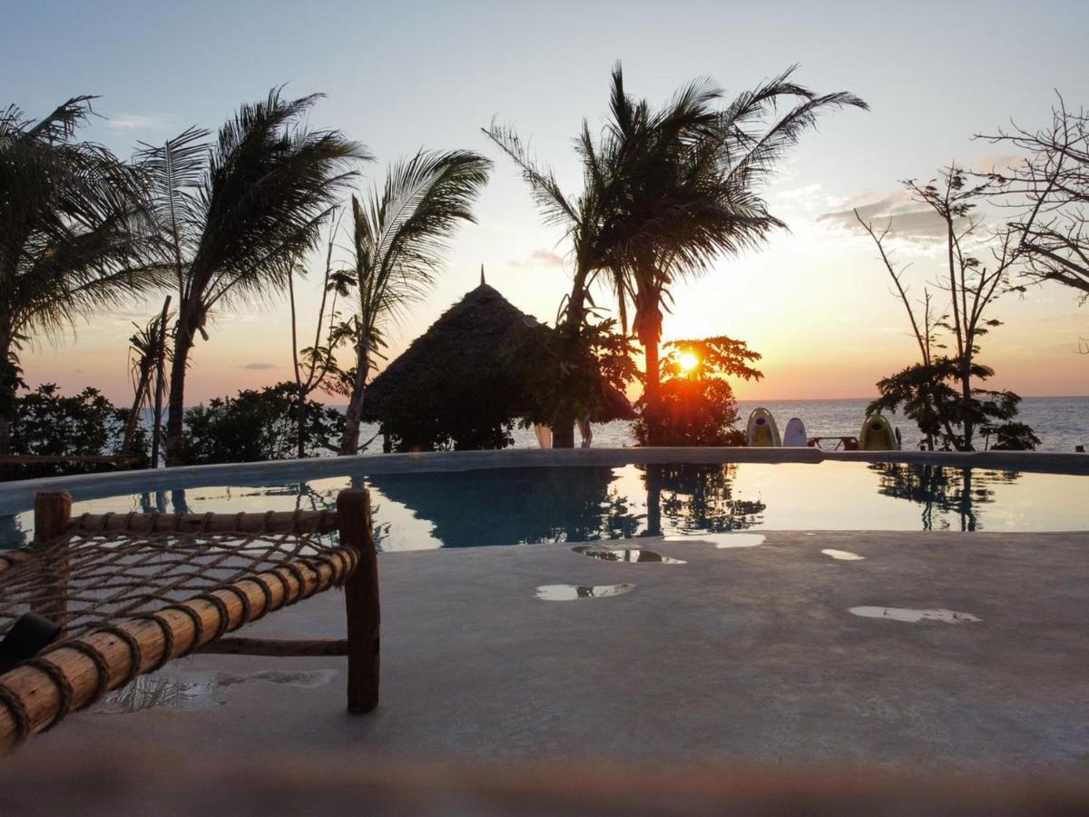 Zanzibar Kusini Beach Bungalows Hotel Kizimkazi Dış mekan fotoğraf